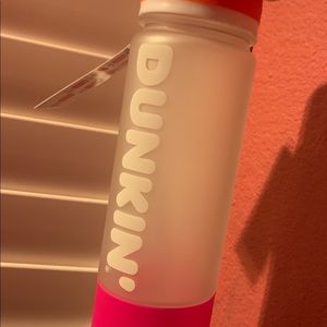 Dunkin Sipper